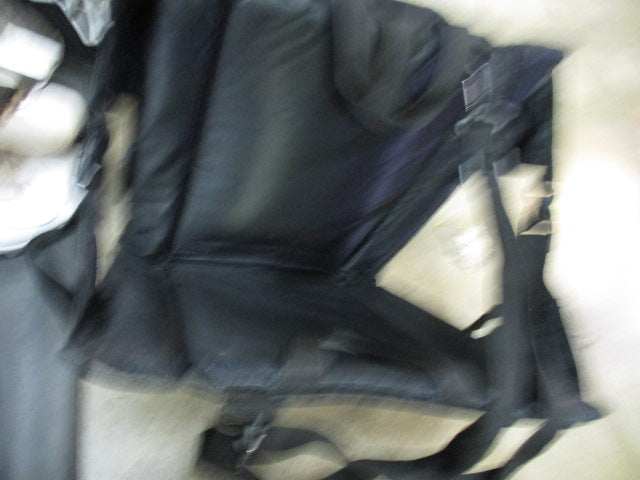 Load image into Gallery viewer, Used Dick&#39;s Sporting Goods Stadium Seat with Stadium Blanket
