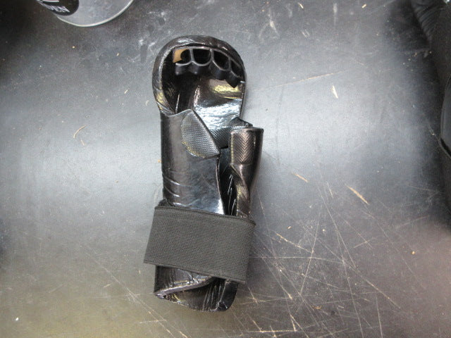 Load image into Gallery viewer, Used ATA Sparring Glove
