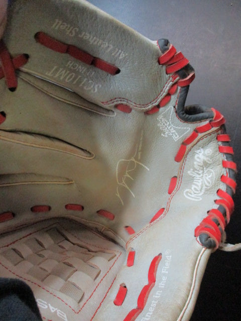 Load image into Gallery viewer, Used Rawlings Mike Trout 11" Glove - RHT
