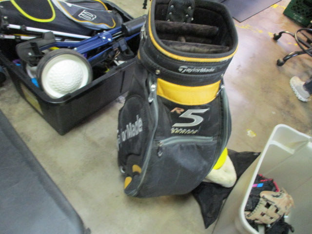 Load image into Gallery viewer, Used Taylormade R5 Hundreds Series Staff Golf Bag
