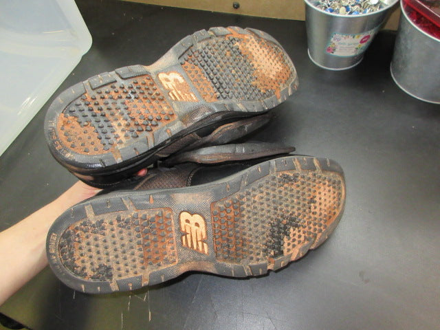 Load image into Gallery viewer, Used New Balance 460v3 Mid Umpire Plate Shoes
