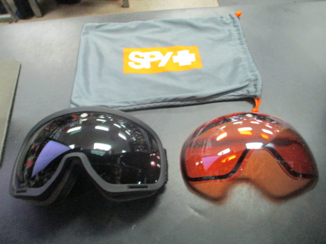 Load image into Gallery viewer, Used Spy Snow Goggles w/ Spare Lens
