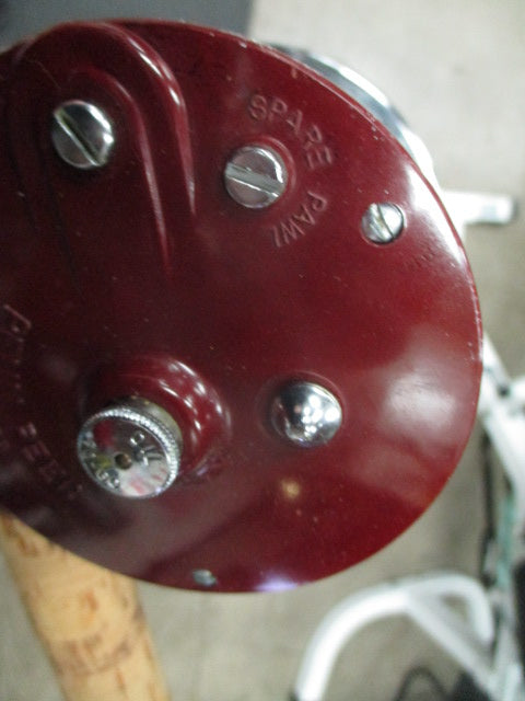 Load image into Gallery viewer, Used Custom 6'6" Deep see Rod With PENN Peer # 309 Reel
