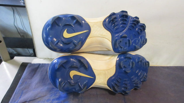 Load image into Gallery viewer, Used Nike Hyperdiamond 4 Cleats Youth Size 6
