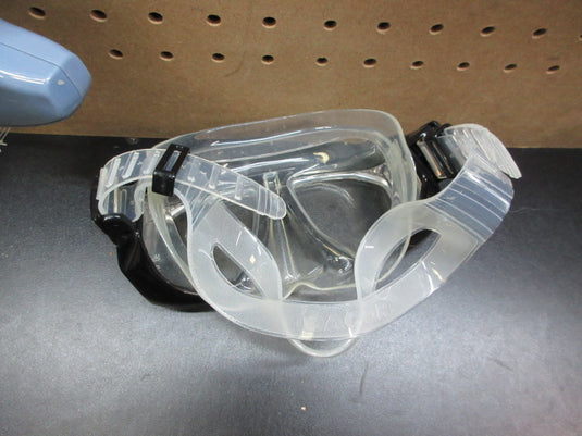 Used Integra Dacor Scuba Mask W/ Case