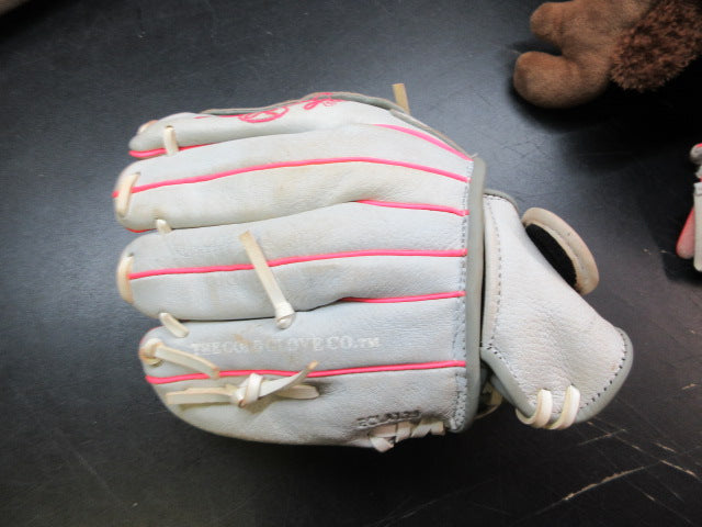 Load image into Gallery viewer, Used Rawlings 10.5" Sure Catch Youth Softball Glove - RHT
