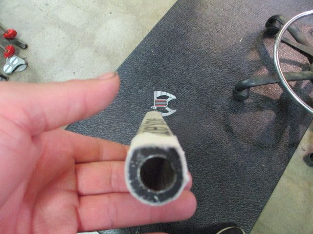 Load image into Gallery viewer, Used Tiger Shark Green Speed Variable Weight System V5-7 37&quot; Putter - RH
