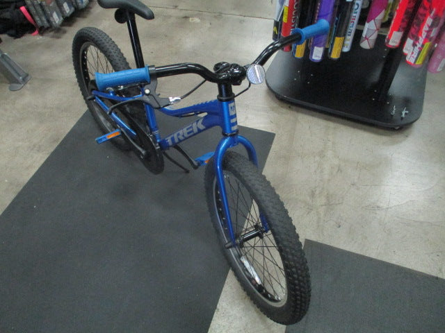 Load image into Gallery viewer, Used Trek Precaliber 20" Blue Kids Bike

