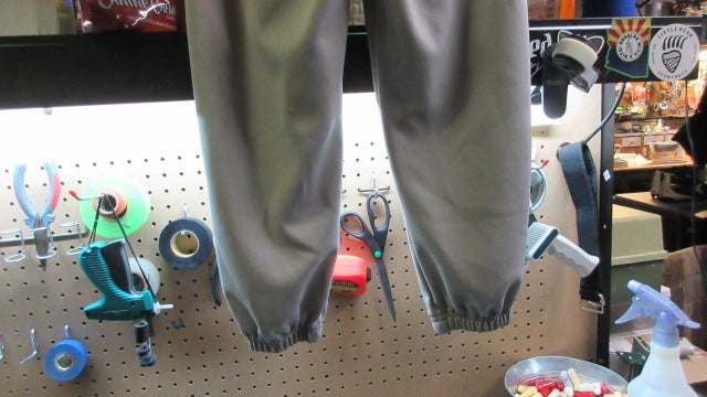 Load image into Gallery viewer, Used Franklin Elastic Bottom Baseball Pants - Size Youth Large
