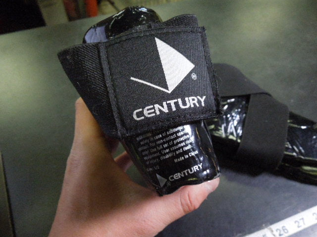 Load image into Gallery viewer, Used Century Foot Pad Sparring Protection Size 1/2
