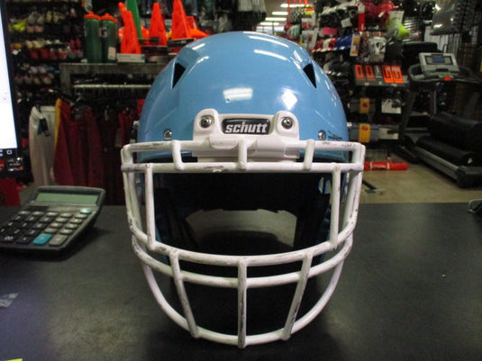 Used Schutt Vengeance Pro LTD Size XL No Cert Stamp Visible Tear in Jaw Pad