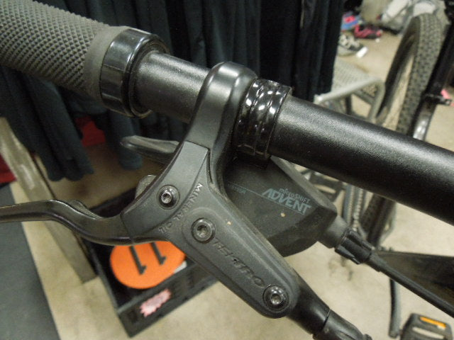 Load image into Gallery viewer, Used Rocky Mountain Fusion 10 Mountain Bike 17" 29"
