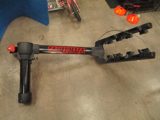 Load image into Gallery viewer, Used Yakima Fullswing 4 Bike Hitch Rack (Key And Straps Behind Counter)
