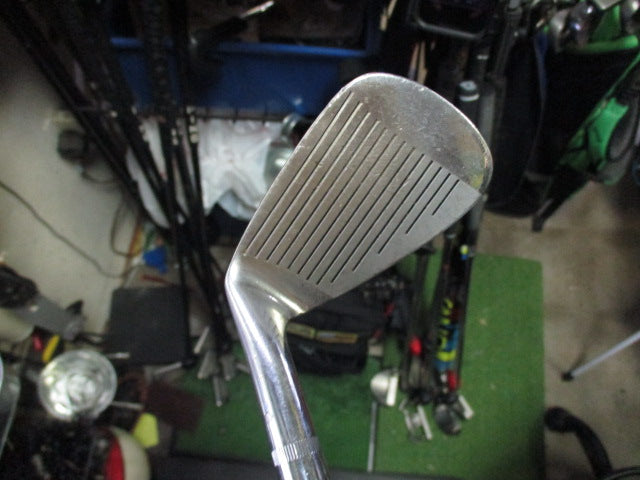 Load image into Gallery viewer, Vintage Ben Hogan APEX II White Cameo 8pc RH Blade Iron Set Equilizer and 3-9i
