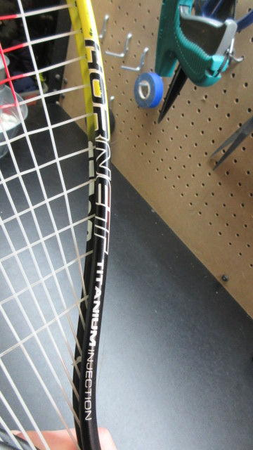 Load image into Gallery viewer, Used Wilson Titanium Ripper Adult Racquetball Racquet - XS - 3 7/8"

