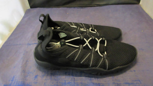 Used All In Motion Water Shoes Size 6