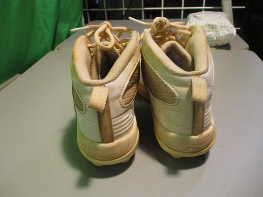 Used New Balance Size 2 Cleats