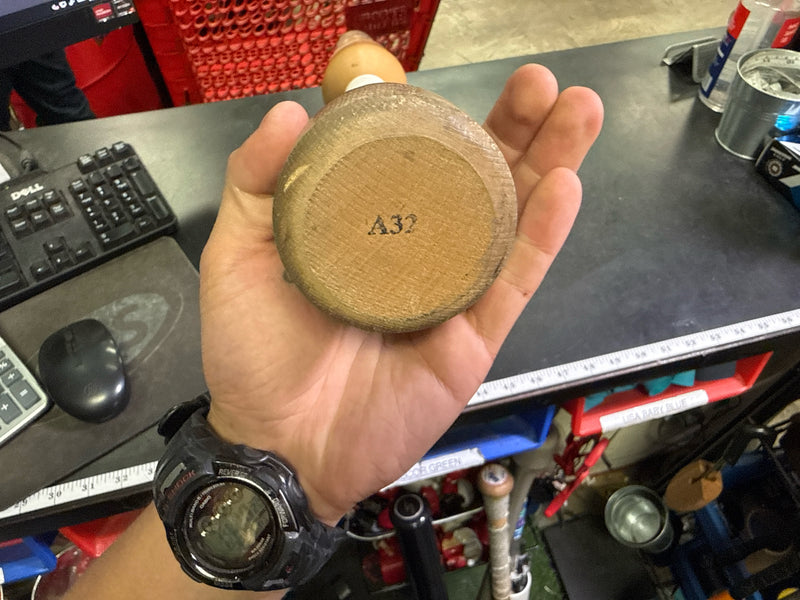 Load image into Gallery viewer, Used Camwood Adult 2 Hand Trainer Bat 32 in
