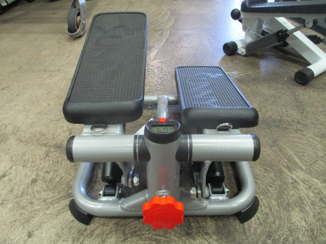 Load image into Gallery viewer, Used Sunny Health &amp; Fitness Mini Stepper
