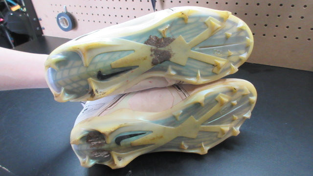 Load image into Gallery viewer, Used Nike Alpha Menace Pro 3 Football Cleats - Size 12
