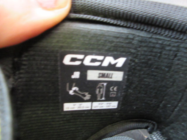 Load image into Gallery viewer, Used CCM Tacks XF80 Elbow Pads - Youth Small
