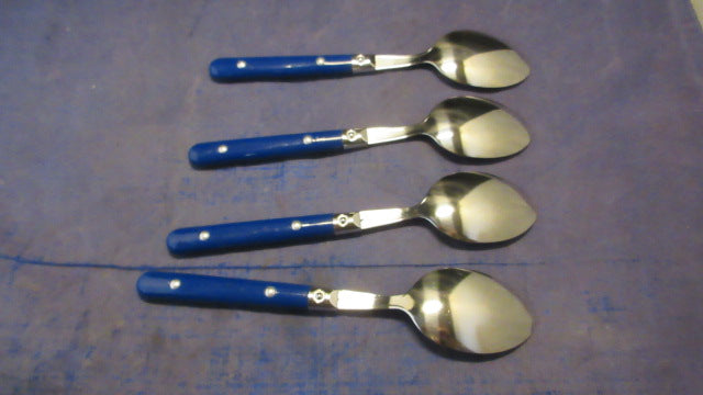 Load image into Gallery viewer, Used Coleman Max Stainless Steel Silverware Set - 4 forks, 4 knives, &amp; 4 spoons
