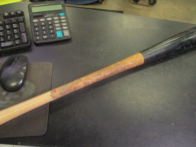 Load image into Gallery viewer, Used Mizuno Pro Major Quality Hard Maple Wood Bat 33 in 30 oz -3
