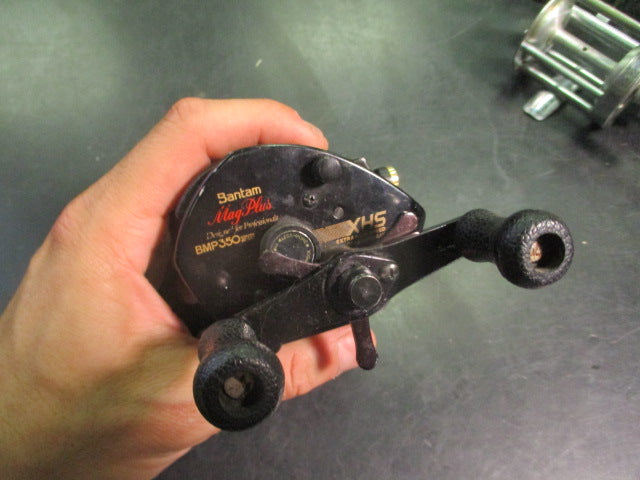 Load image into Gallery viewer, Vintage Shimano Bantam Mag Plus BMP350 Baitcasting Reel
