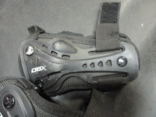 Used DBX Size Youth Medium Wrist Guards