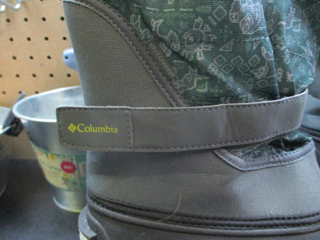 Load image into Gallery viewer, Used Columbia Powderbug Plus II Winter Boots - Size 6
