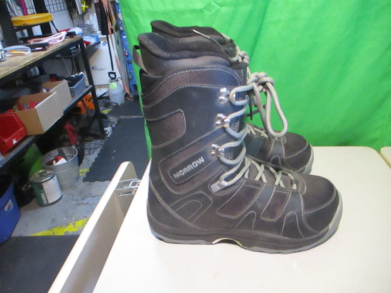 Load image into Gallery viewer, Used Morrow Men's Size 7 Snowboard Boots
