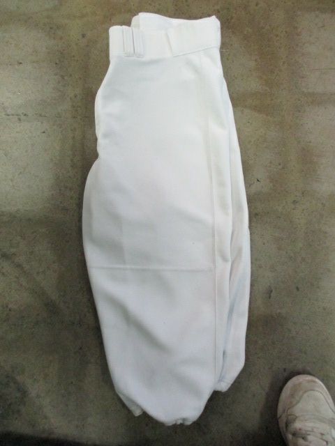 Load image into Gallery viewer, Used Majestic Knickers Size Large Baseball Pants
