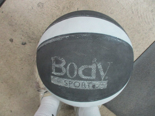 Used Bodysport 15 Lb Medicine Ball