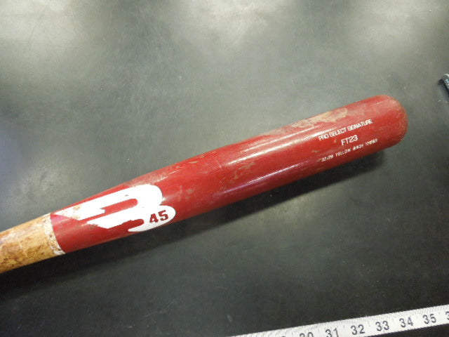 Load image into Gallery viewer, Used B45 Pro Select FT23 Yellow Birch Wood Bat 32 in 29 oz -3
