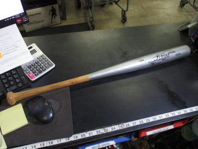 Load image into Gallery viewer, Used Louisville Slugger Pro Wood Commemorative Toronto Bluy Jays Bat 30 in 23 oz
