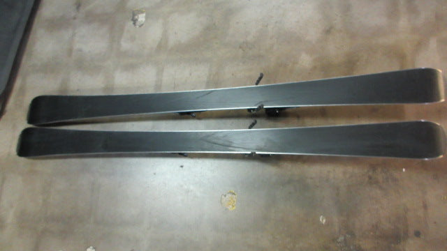 Load image into Gallery viewer, Used Head Ambition Downhill Skis w/ Tyrolia Bindings Size 160cm
