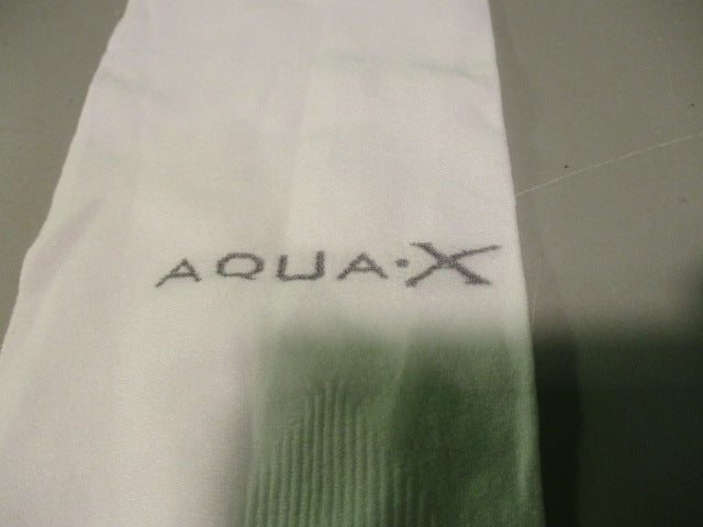 Load image into Gallery viewer, Used Aqua-X UV Compression Sleeve
