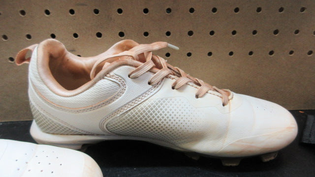 Load image into Gallery viewer, Used Rawlings Sanction Low Women's Softball Cleats - Size 8.5
