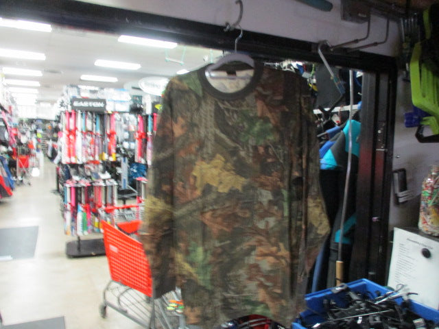 Load image into Gallery viewer, Used Wrangler Camo Long Sleeve Size XL
