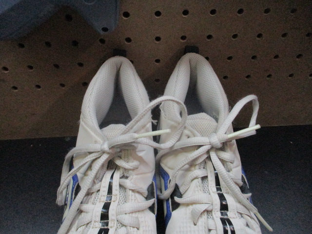 Load image into Gallery viewer, Used Nike Alpha Menace 3 Shark GS Football Cleats - Size Youth 4.5
