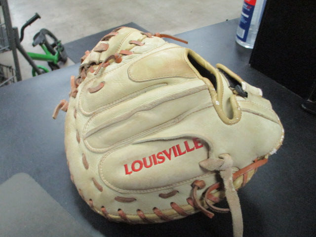 Load image into Gallery viewer, Used Louisville Sluger 125 Series RHT Catchers Glove  (Need lace In Pocket)

