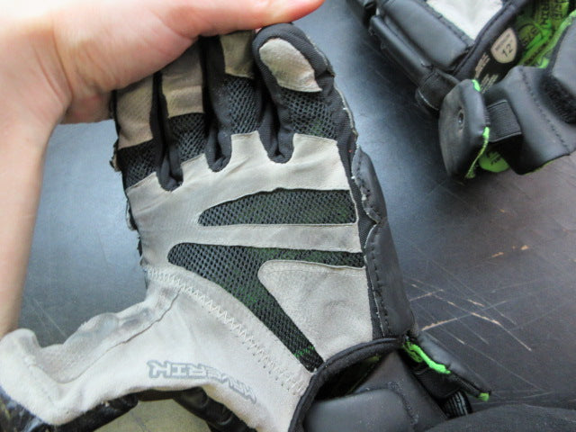 Load image into Gallery viewer, Used Maverick M3 Lacrosse Gloves - Size Medium 12"
