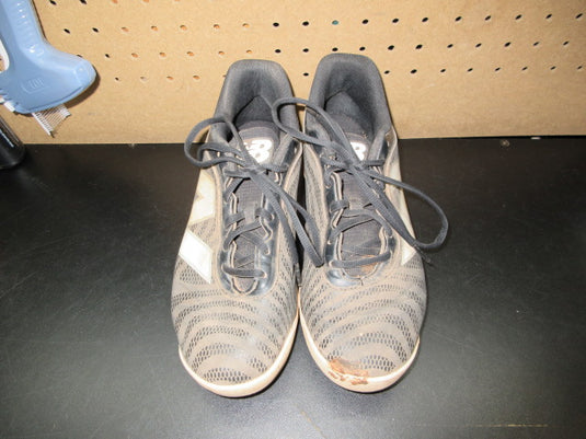 Used New Balance Youth 4040v7 Youth Rubber-Molded SB/BB Cleats - Size 6