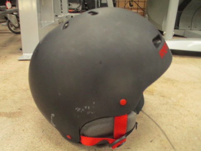 Load image into Gallery viewer, Used Red Trace Snow Helmet Size Medium

