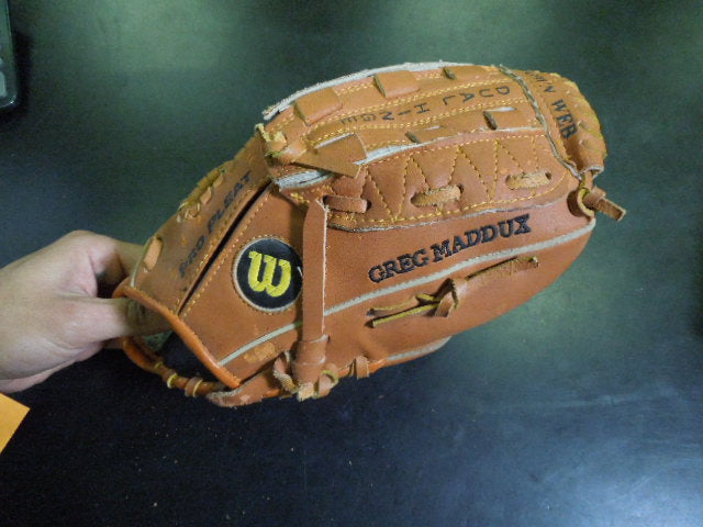 Load image into Gallery viewer, Vintage Wilson Greg Maddux Advisory Staff Series A2255 10" RHT Youth Glove
