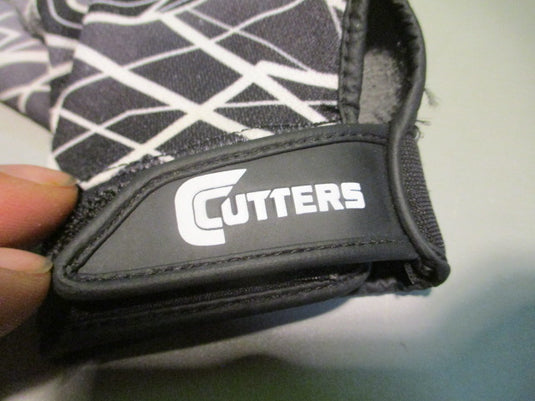 Used Cutters Youth Large Football Glove Single - RH