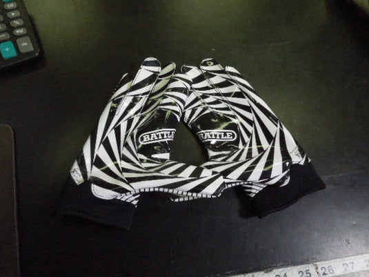 Used Battle Kaleidoscope Doom 1.0 Receiver Gloves Size XL