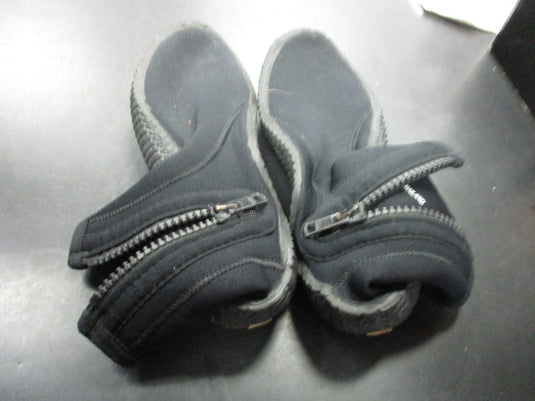 Used Tilos Size 6 Hydro Dive Boots