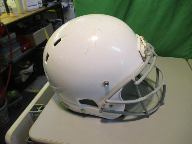 Load image into Gallery viewer, Used Xenith X2E+ Youth Medium Football Helmet (Initial Season 2023)
