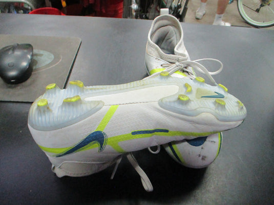 Used Nike Phantom Soccer Cleats Size 4